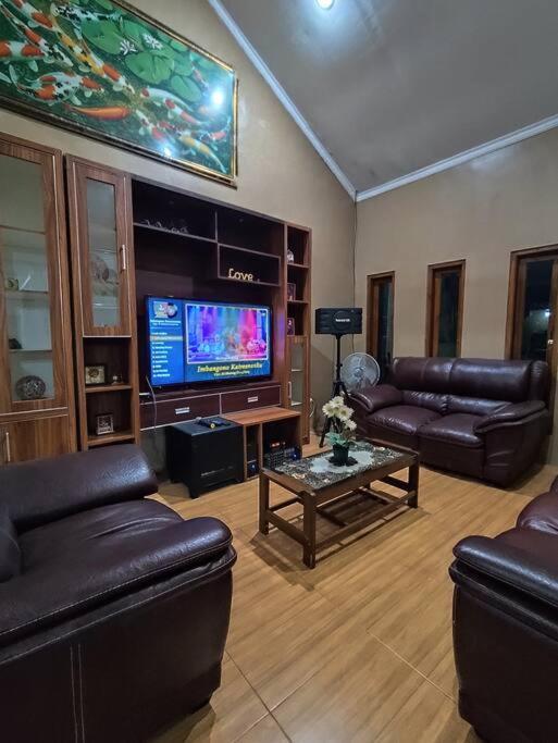 Niki Mawon Homestay Kejayan Εξωτερικό φωτογραφία